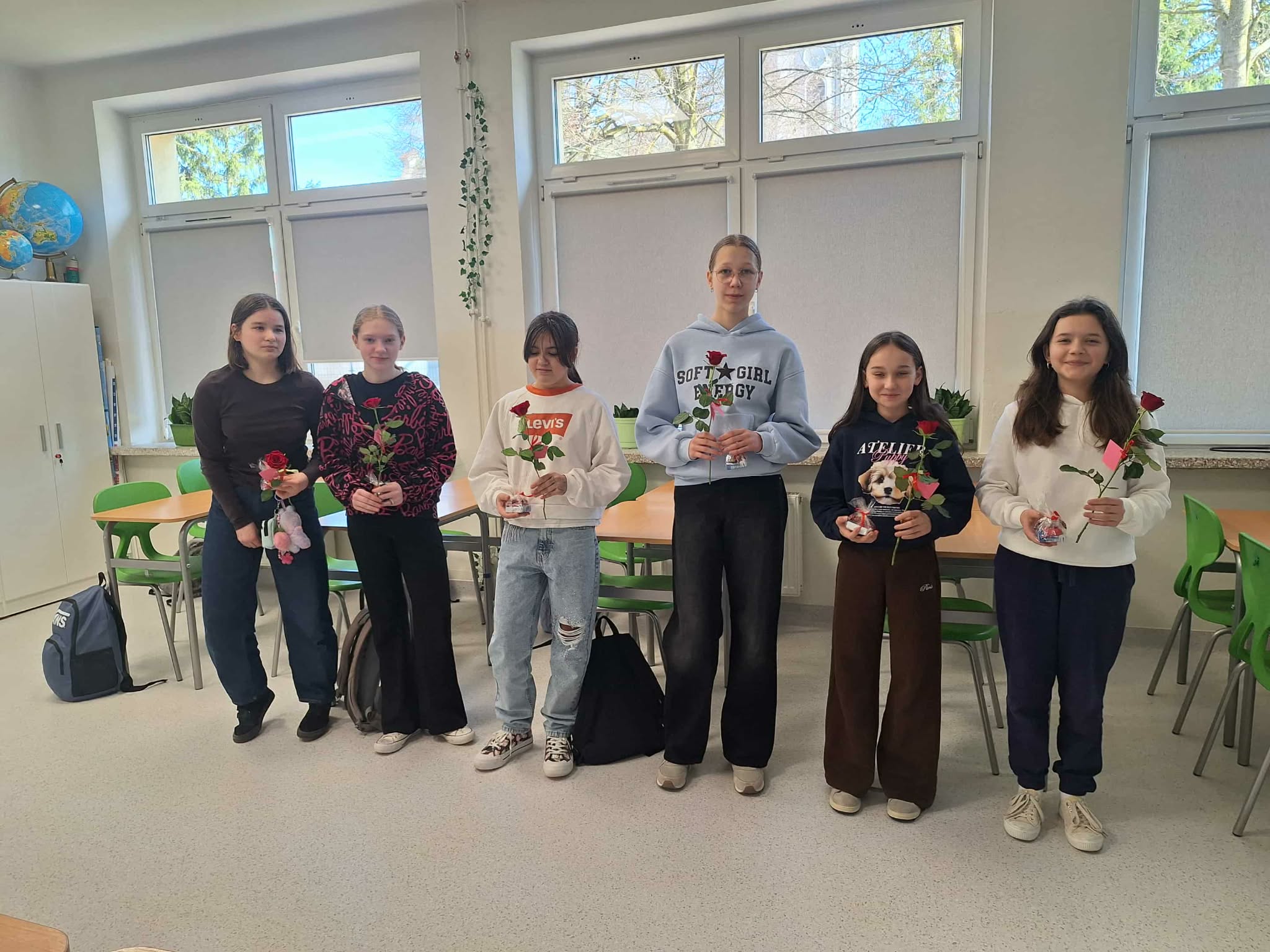 Obrazek Dzień Kobiet w szkole